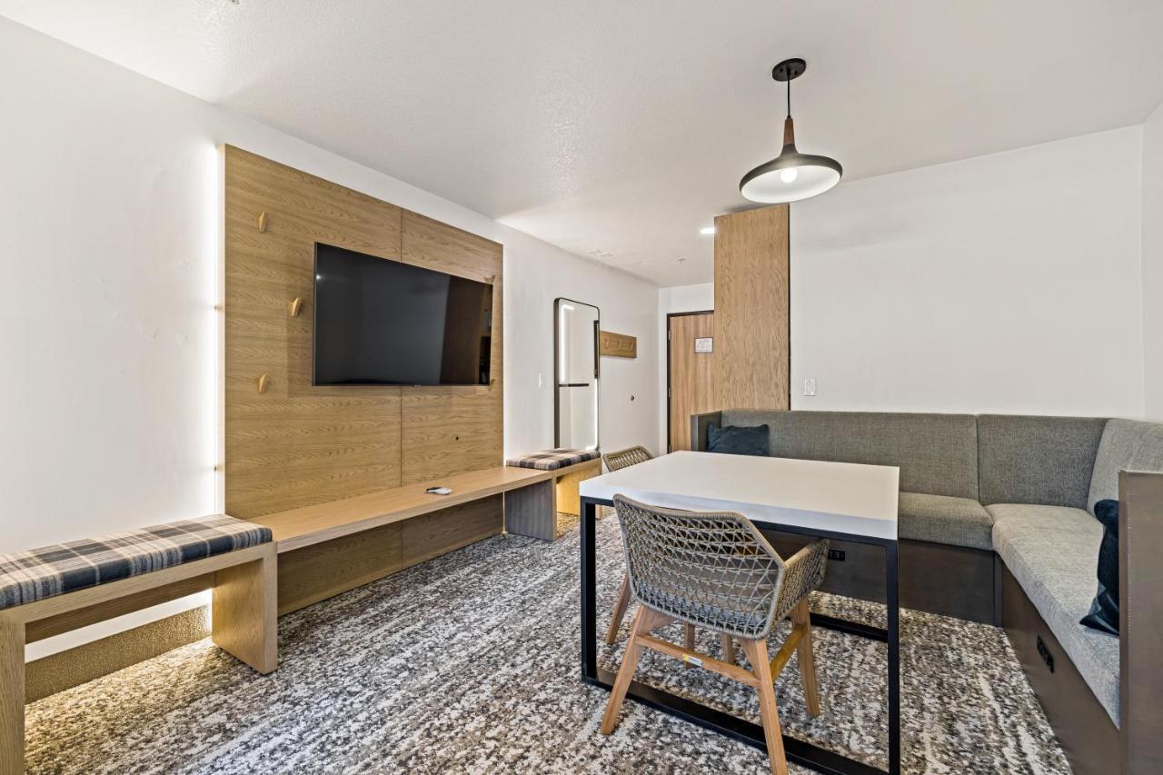 The Evergreen Hotel McCall Εξωτερικό φωτογραφία